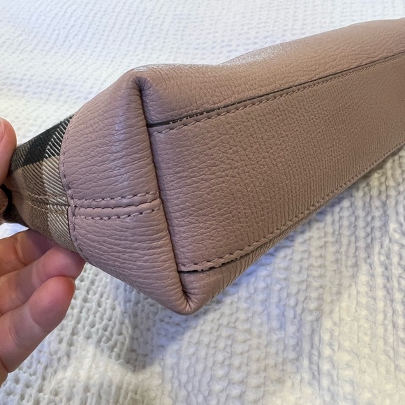 Burberry Abingdon Crossbody Bag - Picture 3 of 10